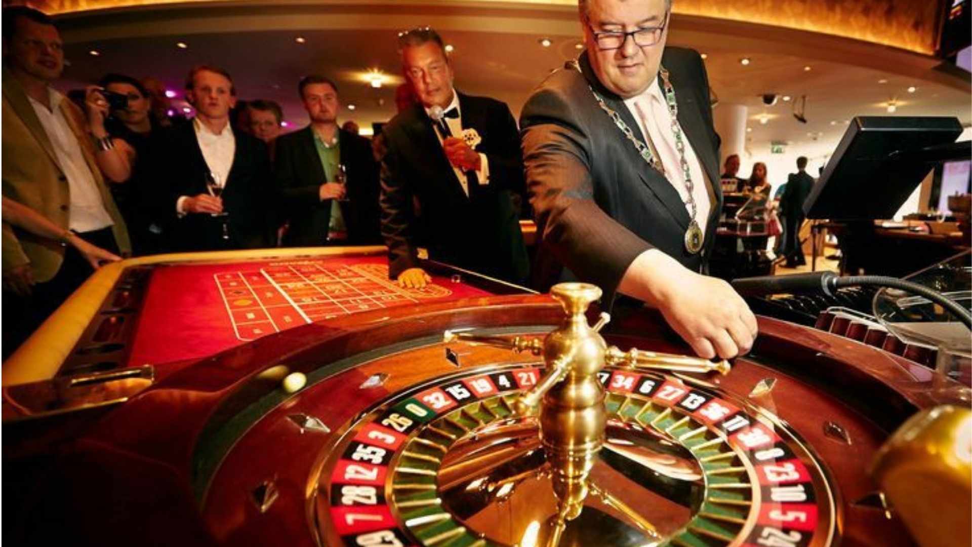 Poker Bluffing Guide For Better Card Management